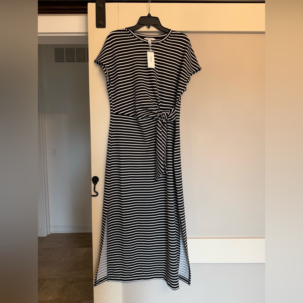 SPANX AirEssential tie waist Black and White maxi Dress